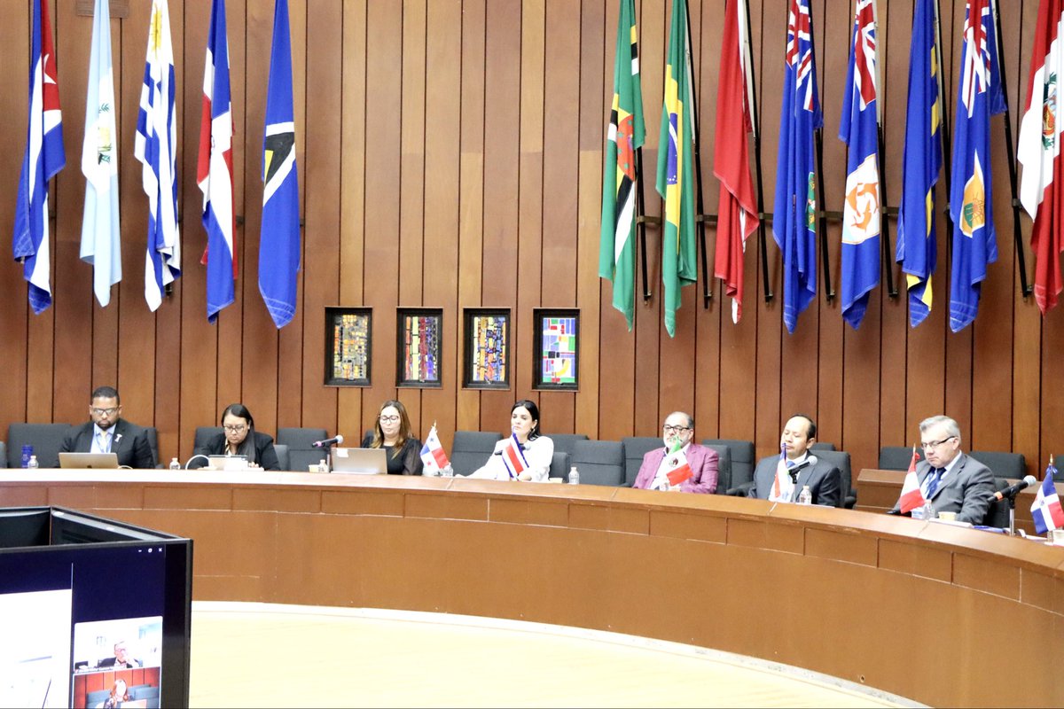 SipenRD's tweet image. En el segundo día del #XIIEncuentroAIOS nuestro Superintendente, Francisco A. Torres, compartió los acontecimientos recientes en pensiones en la República Dominicana con los países miembros de AIOS.

📍Ciudad de México