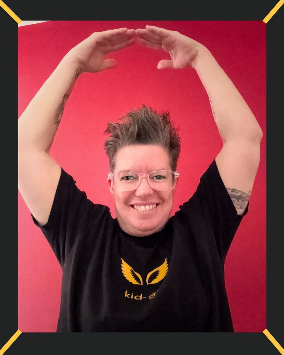 kid_grit's tweet image. 💡#LightbulbChallenge Day 2 🎉
Meet @maiaakiva –creator of Writing for Wellness, a program that helps educators &amp;amp; staff strengthen their mental well-being and mindset.
This year, @afterschool4all celebrates partners like Maia who help educators create great after school programs.