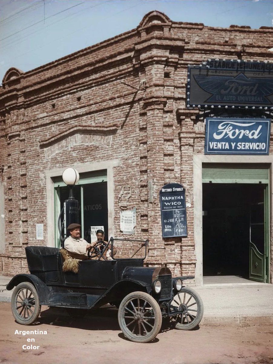 Argentinaacolor's tweet image. En 1913, la filial argentina de Ford se convirtió en la 2da que la compañía abrió en el mundo, después de Inglaterra.