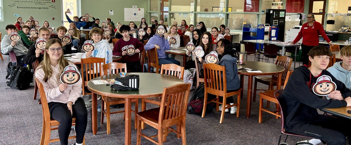 Happy to have Natasha from <a href="/OhioState/">Ohio State</a> on campus today for a visit with our seniors!  O-H!  <a href="/AHS_DrPach/">Ashley Pach</a> <a href="/AHS_SeanBaker/">AHS_SeanBaker</a> <a href="/torresv4msu/">Victor Torres</a> <a href="/HarmonHighPTO/">Harmon/High PTO</a>