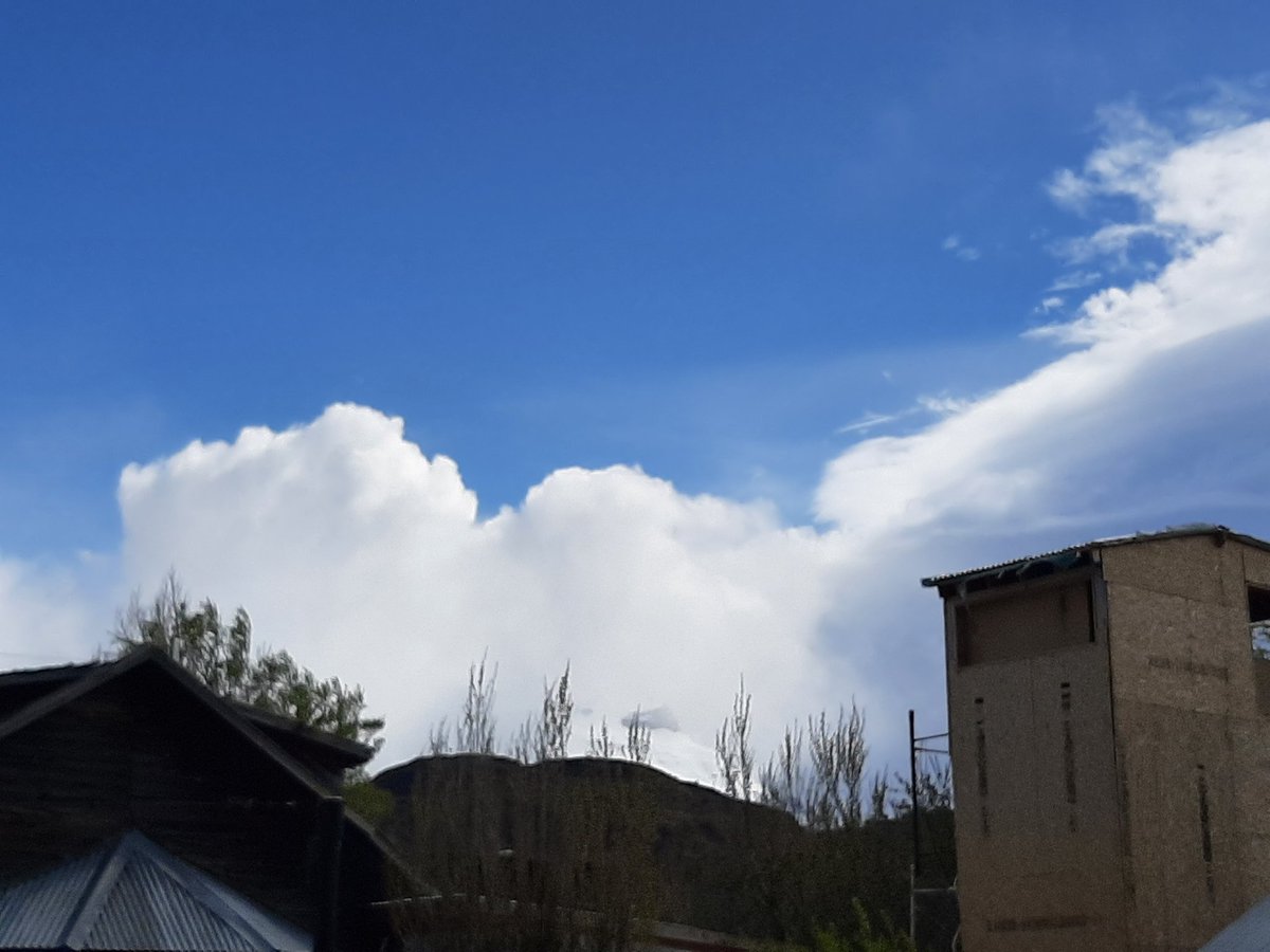 El Chaltén,  viento y frio.
Que tengan una bonita noche.  Besos