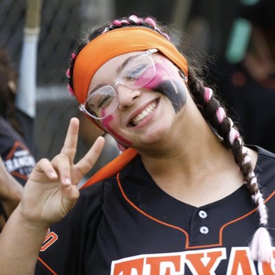 Lucky_Softball's tweet photo. #NewProfilePic https://t.co/nKW0ocCXoR