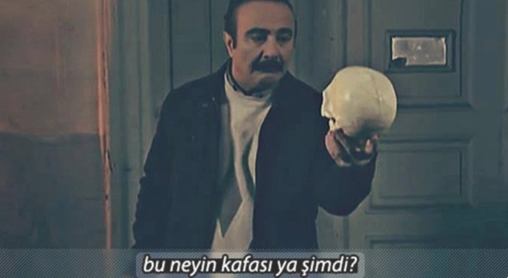 hellonlinecoder's tweet image. Sanki bana Monaco prensesi. Herkes onun peşinde, herkes ona haksızlık yapıyor. Toksikizm zor iş azizim. Dünyada bu kadar güzellik varken hayata hangi açıdan baktığında kişinin tercihidir sanki. Boş boş işler