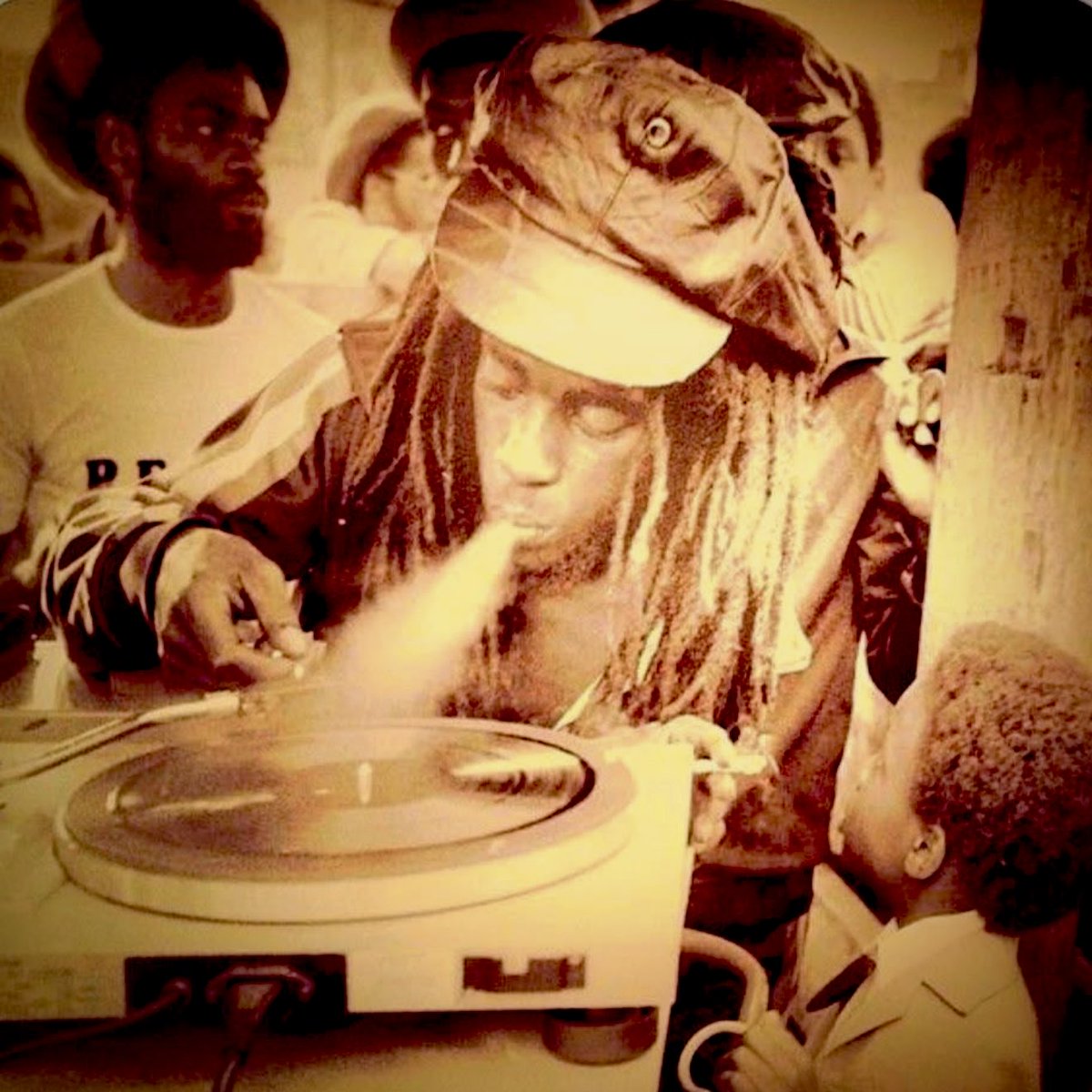 DJ ITAL VIBES tweet media
