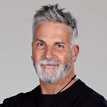 Salvar Carlos él envidioso de Tony rabie