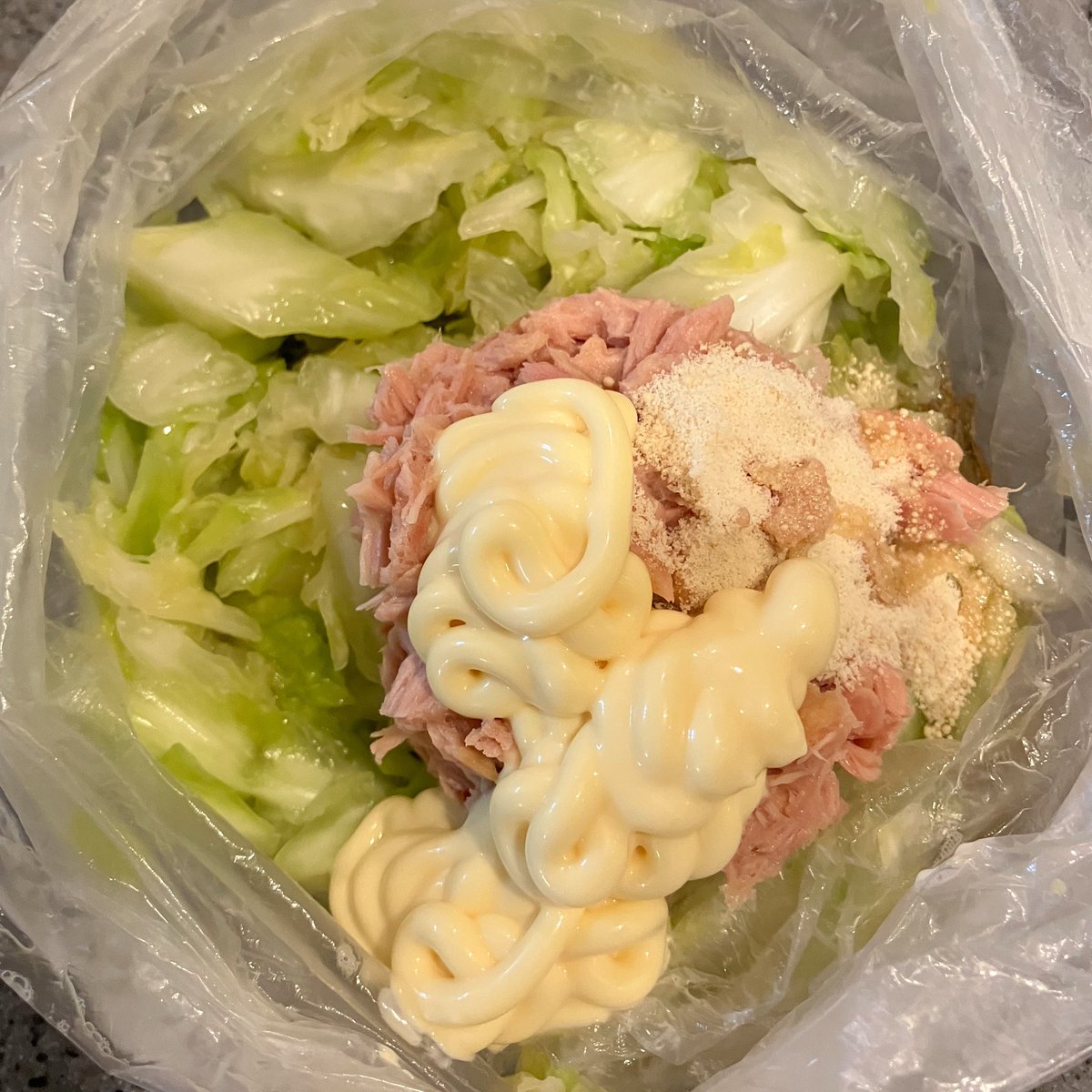 iwasakifarm's tweet image. ãã£ãã1/4ãçŽ1cmè§ã«åããã¢ã€ã©ããã«å
¥ãå¡©å°1/2ã§å¡©æã¿ããæ°Žåãããçµãããã1çŒ¶ïŒæ²¹ãåãïŒãããšããŒãºå€§3ãé¶ã¬ã©ã»ããŸæ²¹å°1ãé»è¡æ€ã§åãããšçŸå³ããä»äžãããããäžåã«æé©ã§ã