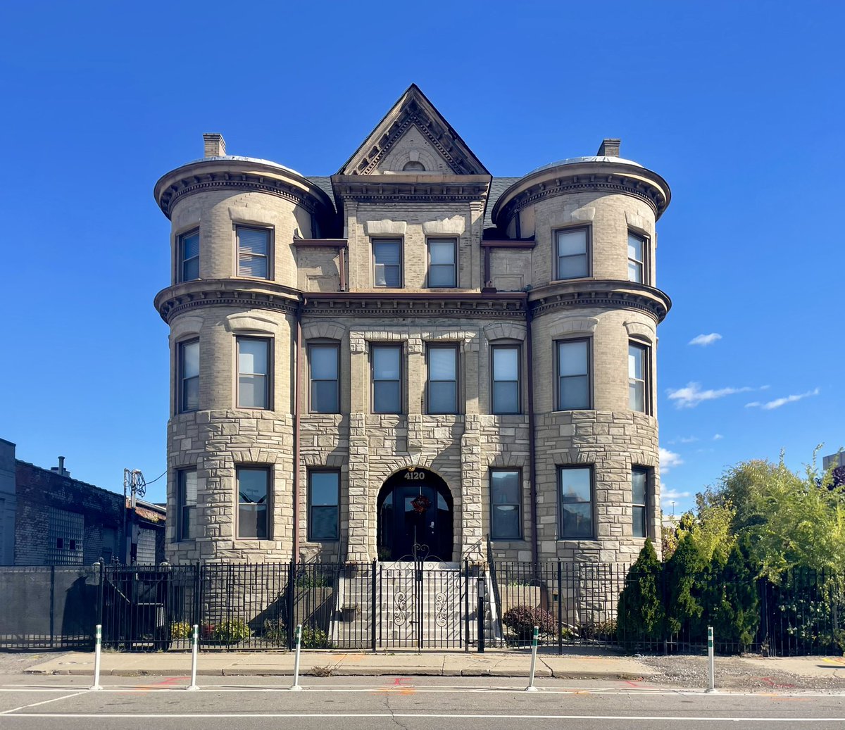 Midwest Modern tweet media