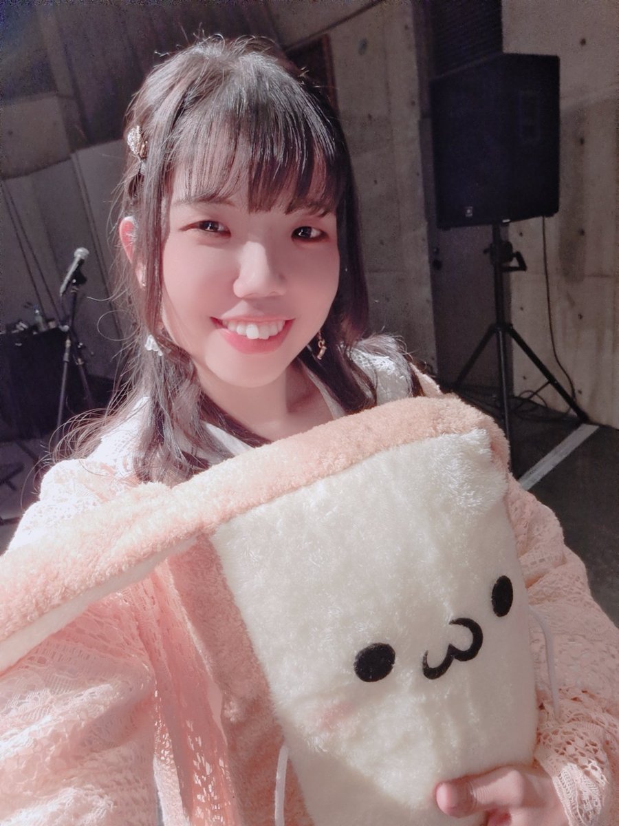おはみん💕
やることやりきるぞ‼️🔥

どちらも【配信】がある‼️✨️
2週間アーカイブ付きだし、予定合わなくても後から見れちゃう🥹❤️

#ロジュメロ 🩵🩷❤️
のアーカイブはこちら🔽
twitcasting.tv/g:109563660387…

10/25(土) #たりほんフェス は
こちら🔽
出演は【16:35～17:05】🌈
twitcasting.tv/tarihonn/shop