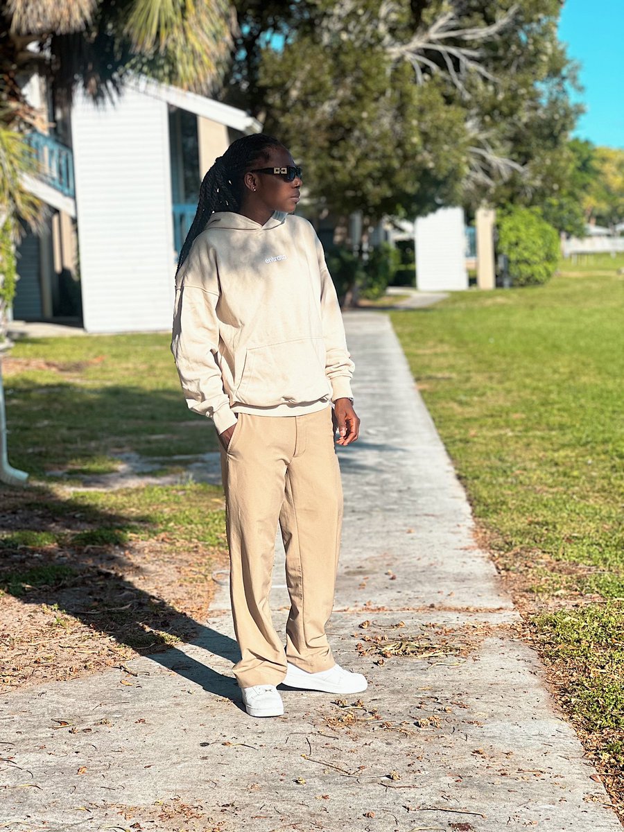 Cler Platel 🌻 tweet media