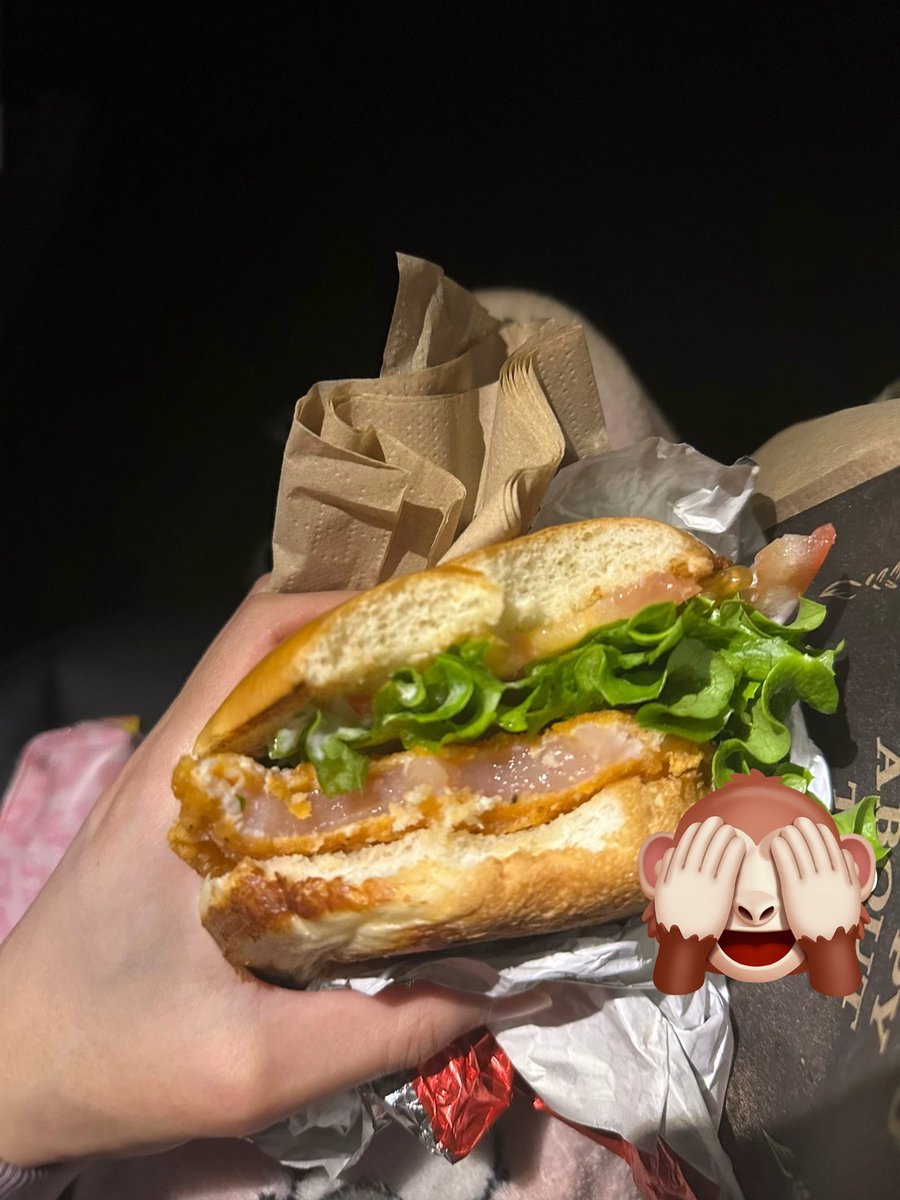 bebe sacudo tweet media