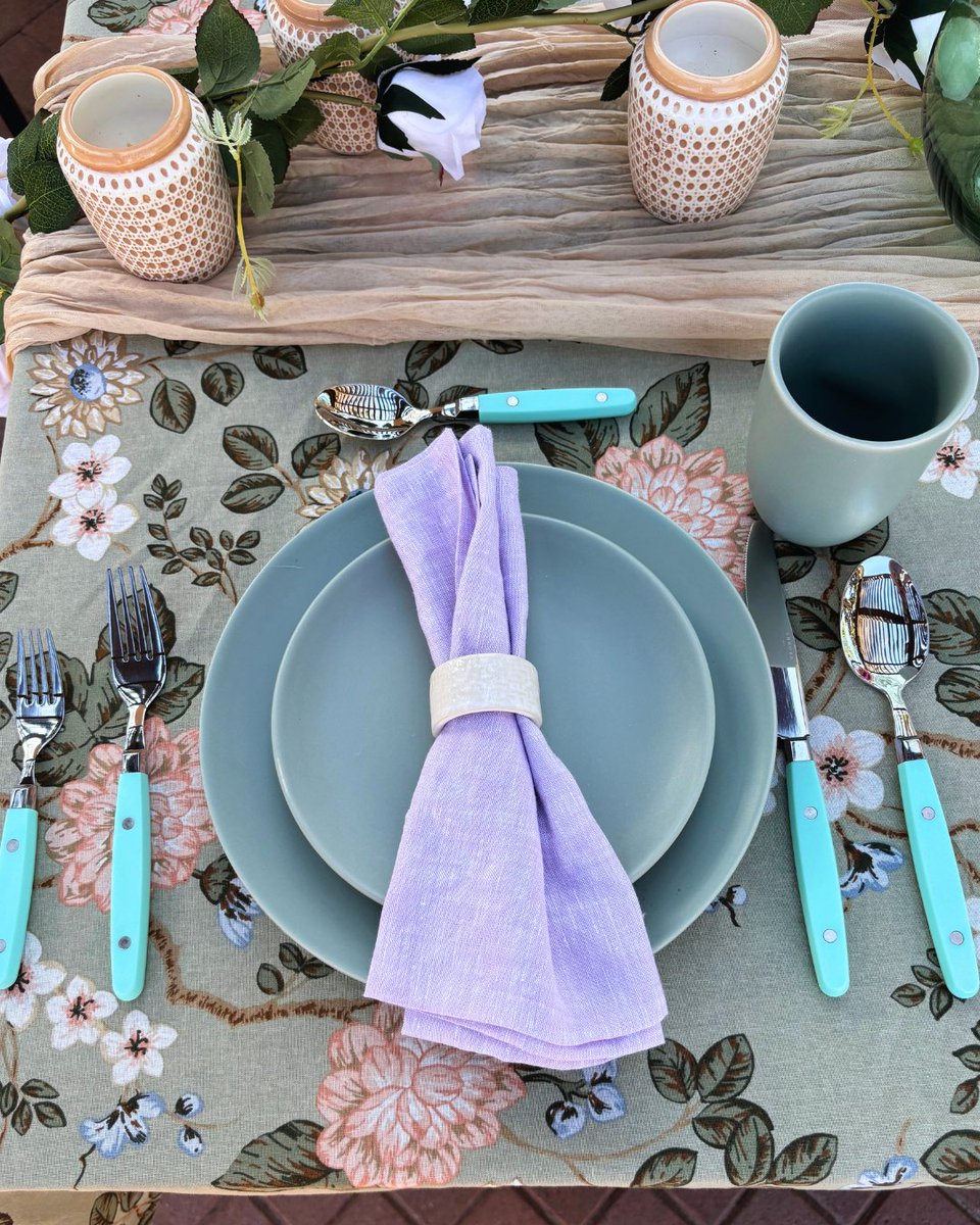 ANNOVAme's tweet image. Good weather, good company, and flatware that makes the table feel special.✨

#ANNOVA #ANNOVAME #TableSetting #TableDecor #Tablescape #Tableware #TableStyling #TableSettingIdeas #TableDecorInspo #TableDesign #TabletopDecor #TableSettingInspiration #TablewareDesign