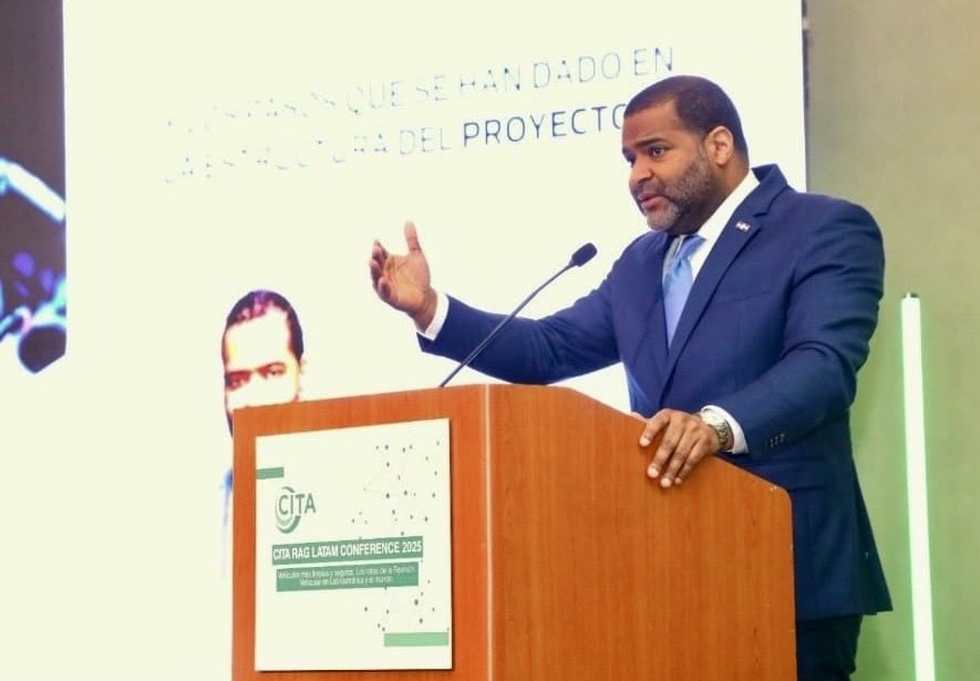 DGAPPRD's tweet image. El director ejecutivo de la DGAPP, Andrés Lugo Risk, disertó en #CITARAGLATAM2025 sobre el proyecto de Inspección Técnica Vehicular (ITV), destacando que no es un trámite mecánico, sino un compromiso con la vida. #DGAPP #APP