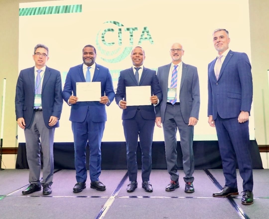 DGAPPRD's tweet image. El director ejecutivo de la DGAPP, Andrés Lugo Risk, disertó en #CITARAGLATAM2025 sobre el proyecto de Inspección Técnica Vehicular (ITV), destacando que no es un trámite mecánico, sino un compromiso con la vida. #DGAPP #APP