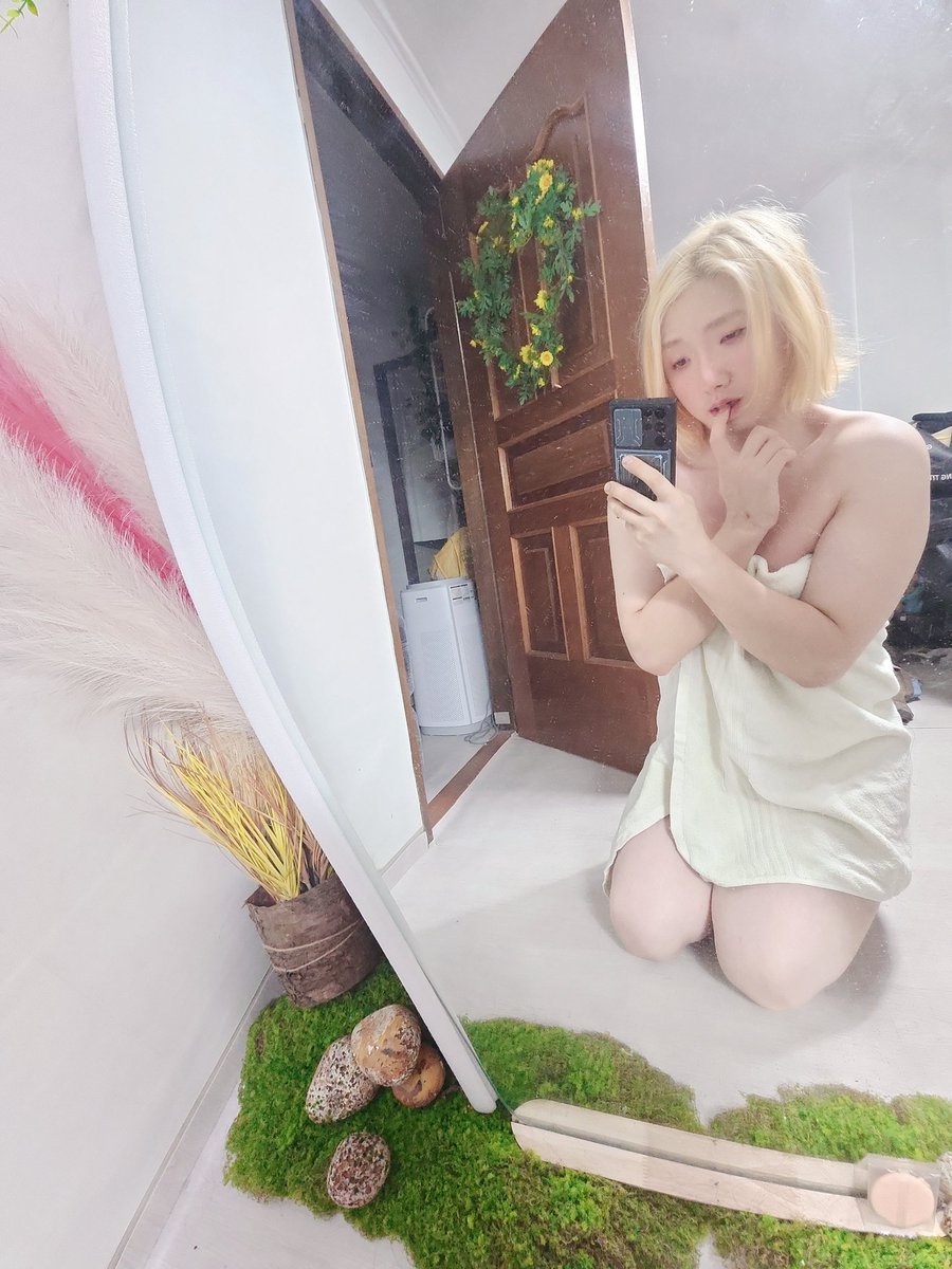 johnsenbil's tweet photo. 소녀.... 수청을 받들겠나이다...♡
#CD #crossdresser #추운날 #bisexual #pansexual #polyamor #트젠 https://t.co/zutTTrmWhU