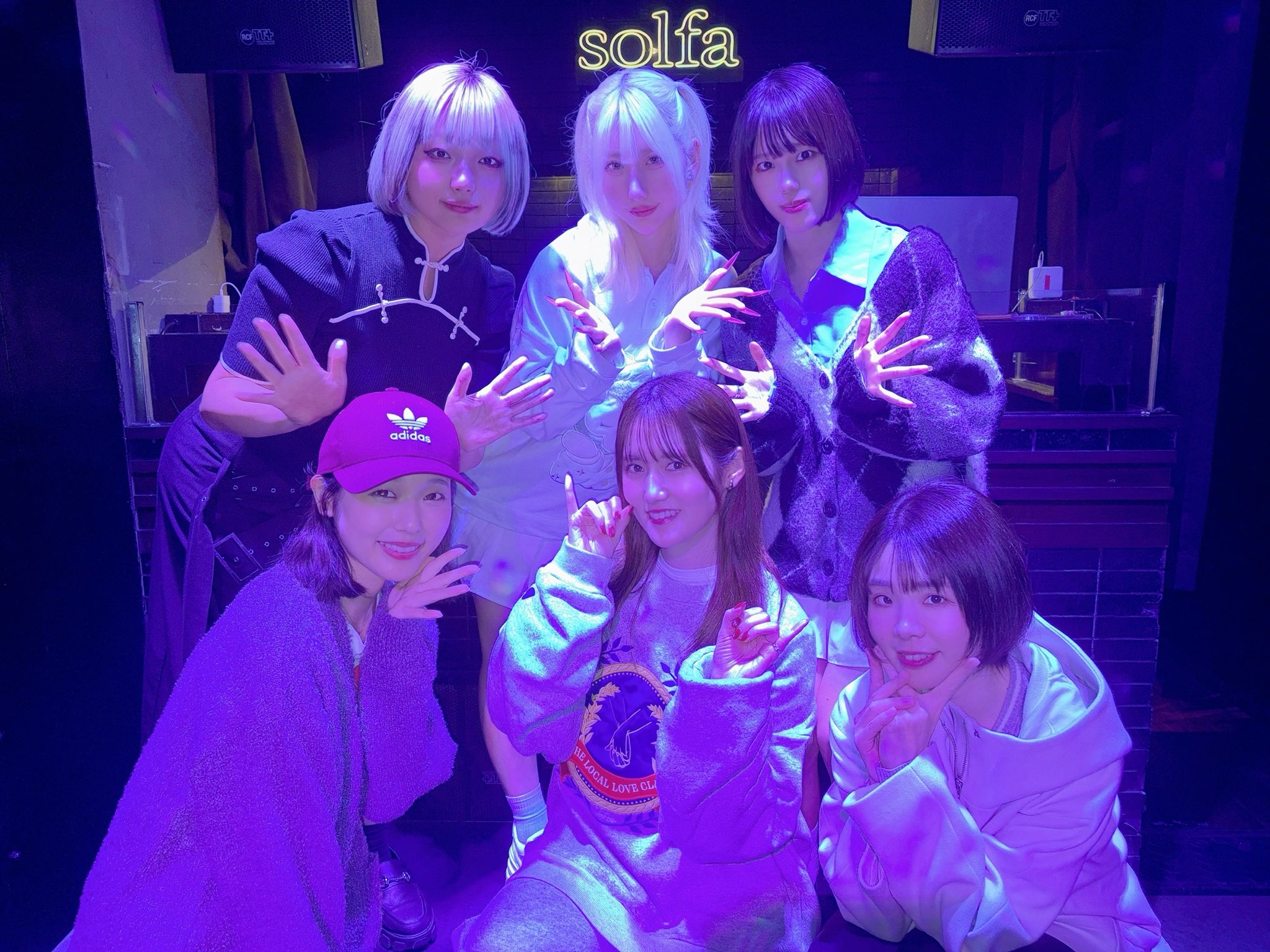 校庭カメラガールフィーア / V VERSIONS EP1 校庭カメラガールフィーア / V VERSIONS EP1 VERSIONS / 校庭