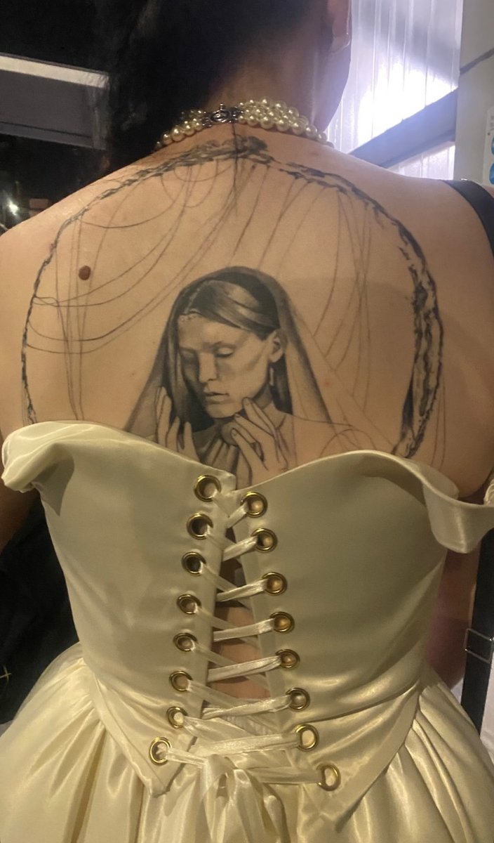 now WHOOS tattoo this is the coolest thing ever i can’t stop staring at it