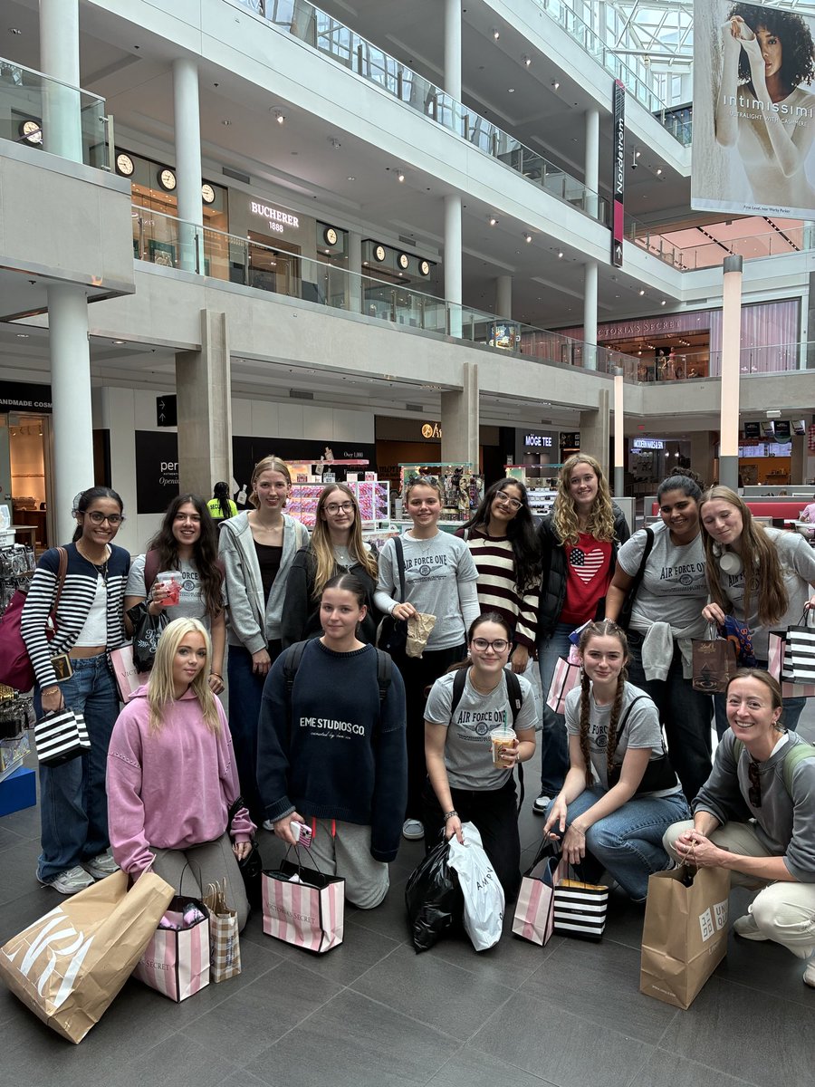 A powerful, valuable and interactive politics and history lesson covering the key features of American Consumerist culture… it’s on the specification!