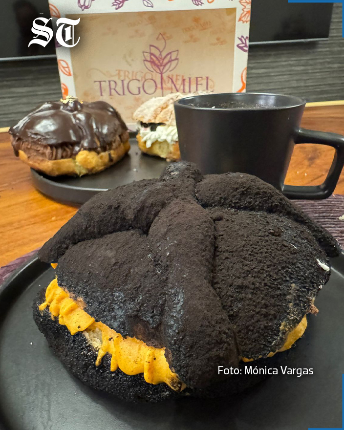 SoldeTlaxcala's tweet image. ¿Sabías que las #hojaldras negras no siempre se hacen con ceniza?
La #repostera tlaxcalteca Rossi Puy, de Trigo y Miel, descubrió una forma más rica y elegante de lograr ese tono oscuro y un sabor inolvidable. 🍫

➡️  tinyurl.com/4xmm9kbw