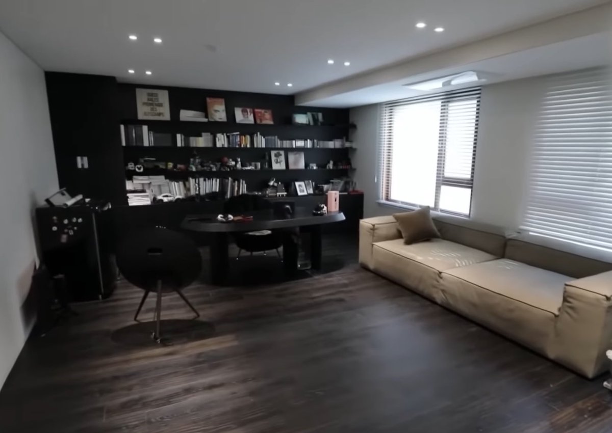 114jpg's tweet image. not my home but i know my way around