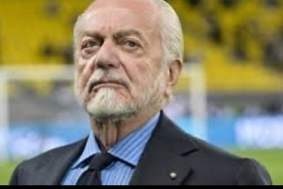 pisto_gol's tweet image. La figuraccia epocale del #Napoli a #Eindhoven è un segnale che la società non deve trascurare: possibile che nel giro di tre anni questa squadra abbia perso la sua identità, la sua capacità di controllare il gioco attraverso il palleggio la sua organizzazione nelle due fasi? I 6…