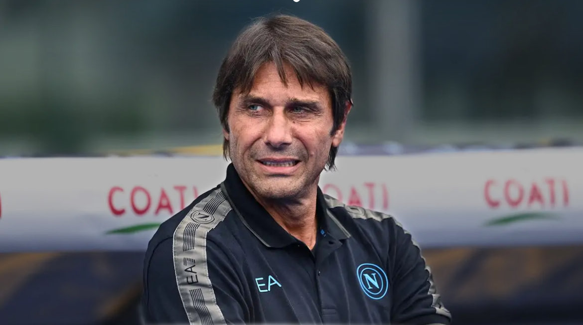 pisto_gol's tweet image. La figuraccia epocale del #Napoli a #Eindhoven è un segnale che la società non deve trascurare: possibile che nel giro di tre anni questa squadra abbia perso la sua identità, la sua capacità di controllare il gioco attraverso il palleggio la sua organizzazione nelle due fasi? I 6…