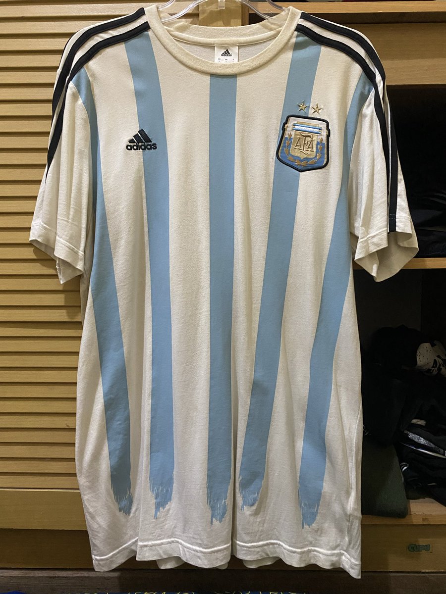 beneatthebench's tweet photo. Original Adidas Messi Cotton T-shirt size L 
200K 

📍Jogja 
#preloved 
#jersey4sale 
@Jerseyforum https://t.co/YCMjchNMLO