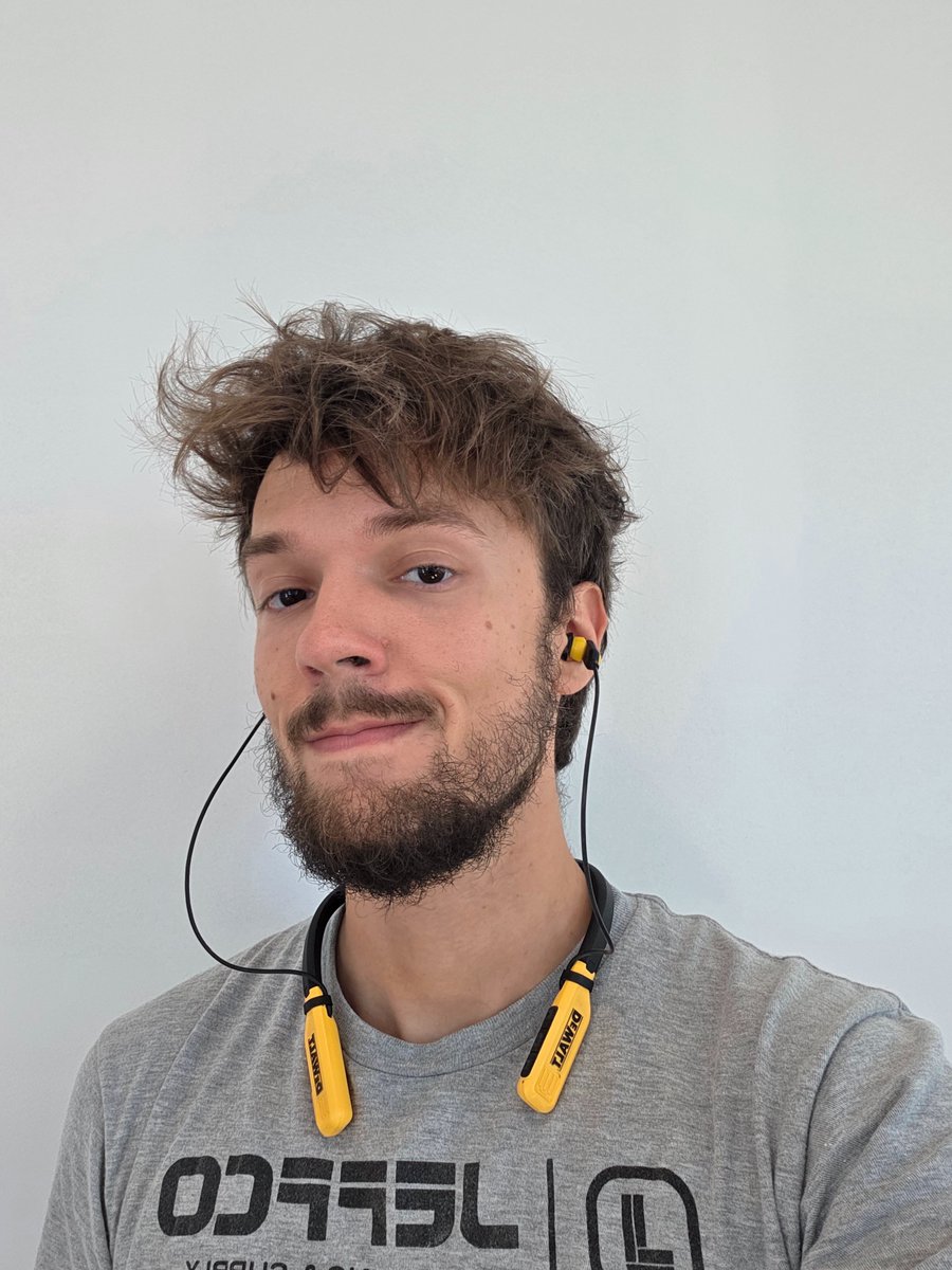 ming50_'s tweet image. dusty jobsite selfies for the #algorithm