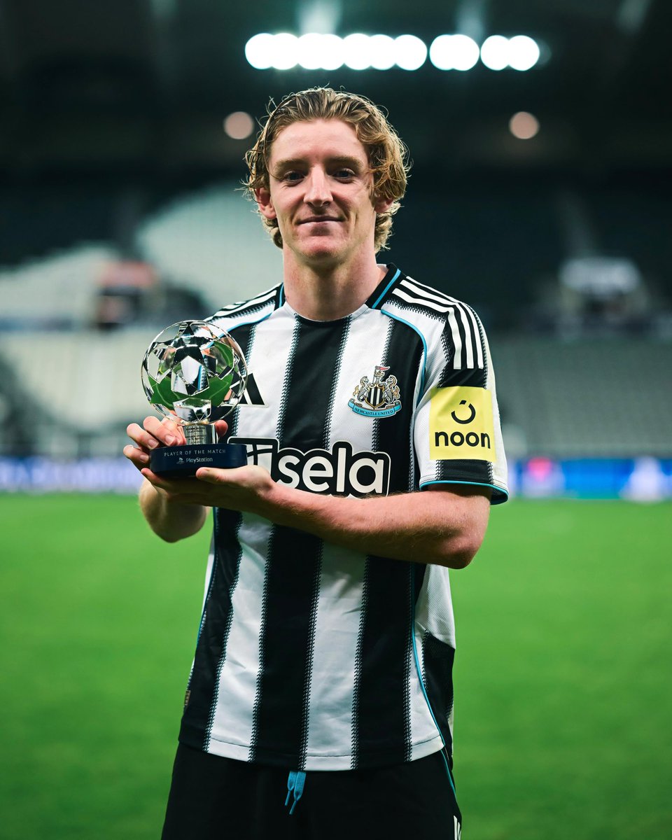 anthonygordon's tweet photo. UCL nights at SJP. 🖤🤍 https://t.co/uOauApuyZq