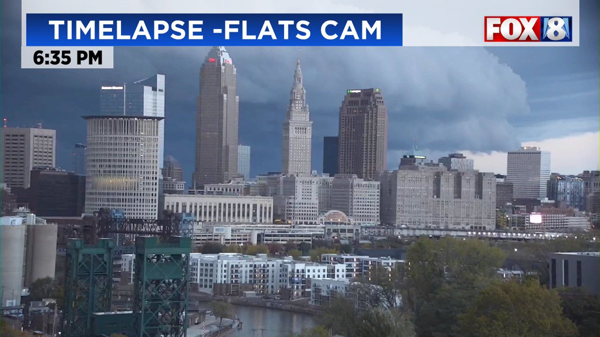 Ominous looking shelf cloudy engulfing downtown Cleveland! A line of rain and storms are moving through Northeast Ohio this evening with gusty winds. #clewx #ohwx