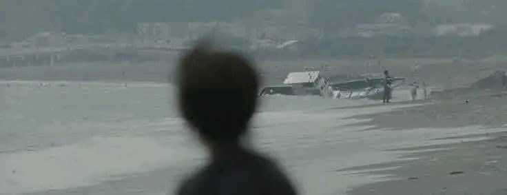 "تعتريني رغبة بالعودة للديار 
رغم أنني في الوطن
والمدينة
والمنزل."