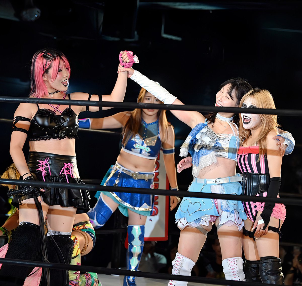 tnbt50's tweet image. 2025/10.20
#SLK10th 
りほ~ッ❣️
会場が揺れる🫨
#AEW #Riho 
#里歩 
#prowrestling 
#STARDOM 
キッちゃん！
ありがとう✨