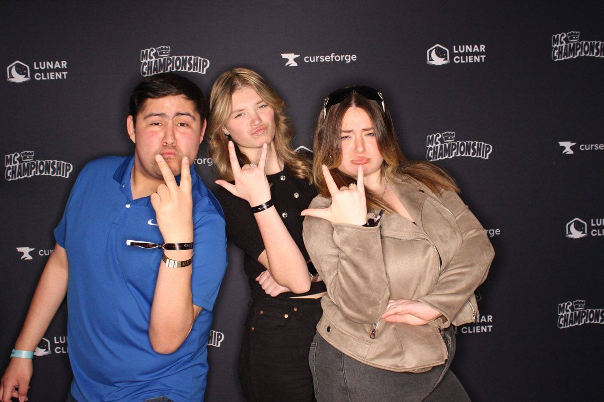 DeviDeception || TWITCHCON EU (@devideception) on Twitter photo My favourite flight home snack while i reminisce on the trip and miss the divas!
Thank you <a href="/LunarClient/">Lunar Client</a> x <a href="/MCChampionship_/">MC Championship</a> !🫶🏻 My favourite flight home snack while i reminisce on the trip and miss the divas!
Thank you <a href="/LunarClient/">Lunar Client</a> x <a href="/MCChampionship_/">MC Championship</a> !🫶🏻