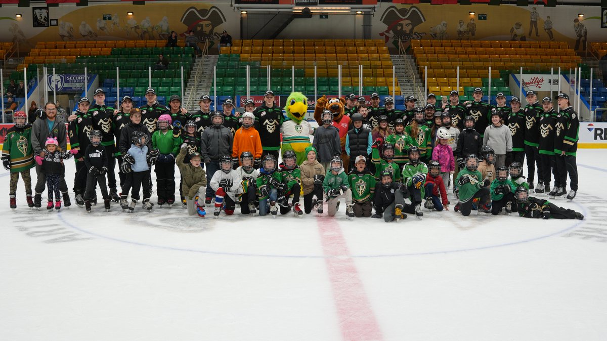 PARaidersHockey's tweet image. Shoutout to everyone who joined us tonight for the Lake Country Co-op Kids Club Skate!
