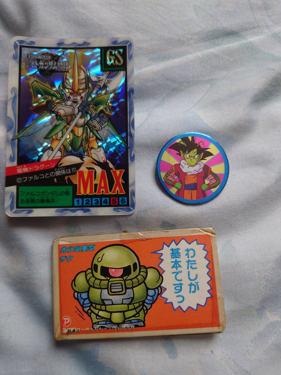 片付けてたら色々出てきた。SDガンダムか？