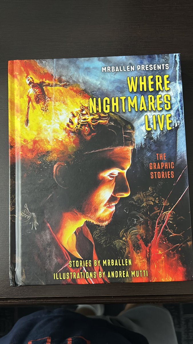 wondercrater's tweet image. Tueday was great! Got to cross New Jersey off my travel list and got to meet the one and only @MrBallen at the WORD bookstore! And he was every bit as down to earth and friendly as the people leaving the line said. His content has immensely helped build the world of #Fragmented…