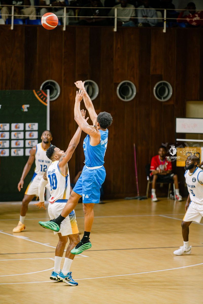 carmel_nsenga's tweet photo. New Génération (🇨🇩) s’impose 79–70 face à New Tech (🇨🇫) et valide sa qualification pour le 2e tour de la Roadtobal 2026.

Une victoire arrachée avec cœur, discipline et mental.
Kinshasa peut être fière 🇨🇩🙌

#RoadToBAL #NewGeneration #Team243 #KinshasaBasketball #BAL #NgPower https://t.co/JnPAvPAzx5