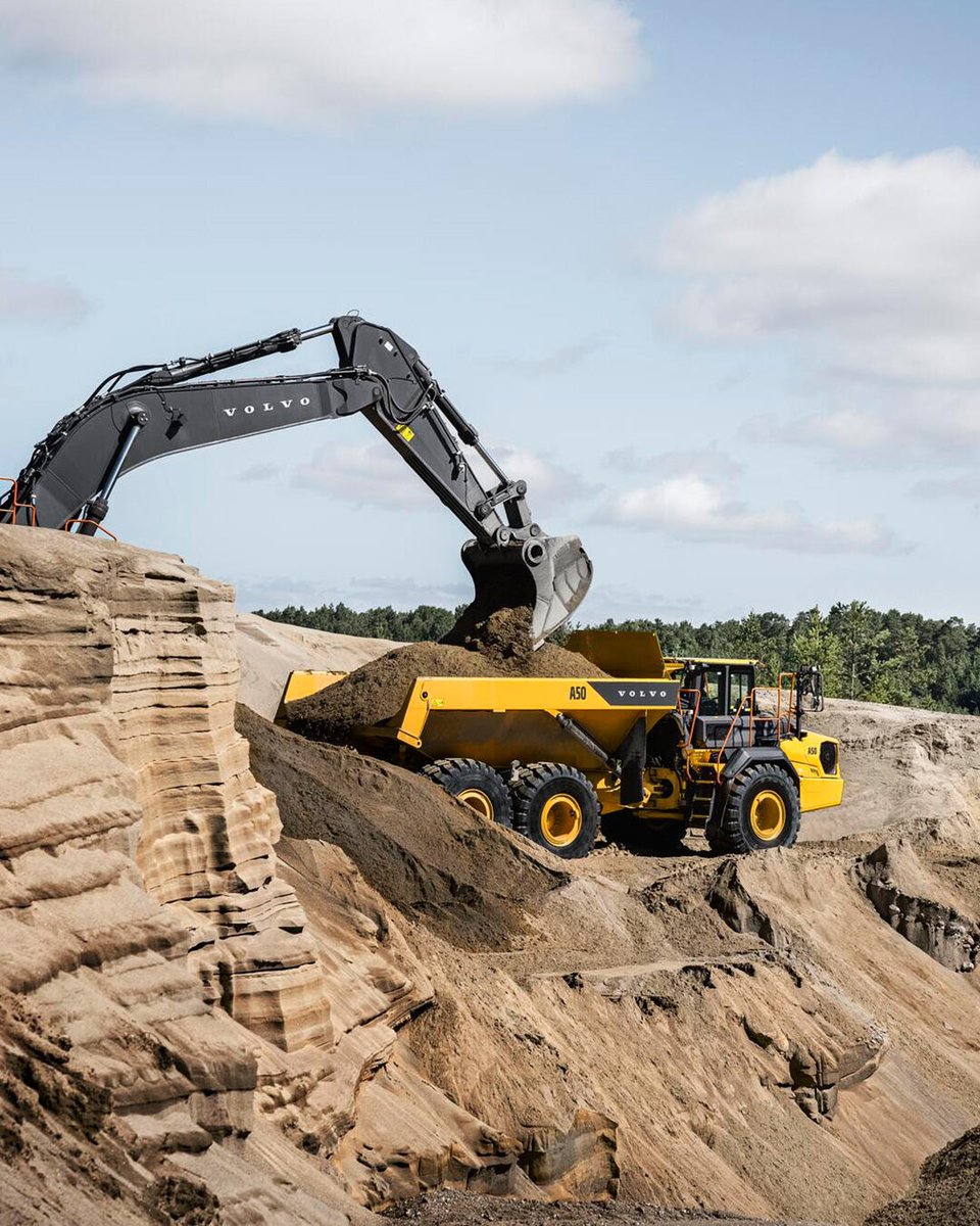 Built to Haul. Ready for More. 💪
The Volvo A50 delivers unmatched power, reliability, and efficiency,no matter the terrain. When the job calls for heavy-duty performance, this hauler answers.
#VolvoA50 #Hauler #Volvoces #Construction