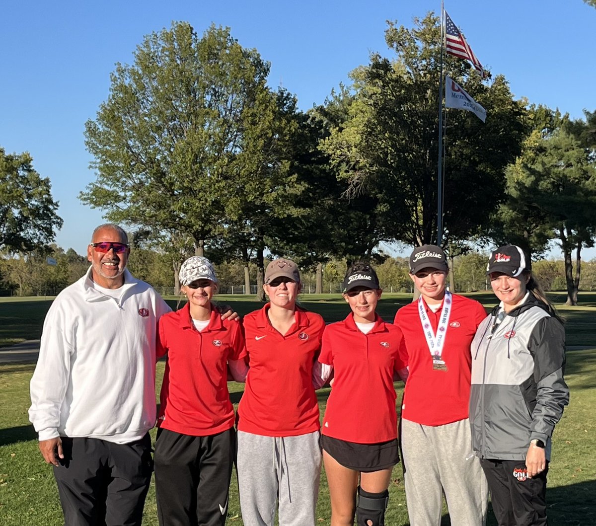 JeffCityJays's tweet photo. Great job Lady Jays golf! They placed 5th in the class 3 state championship! Lady Jays golf also has its first ever 2X All State golfer @mia_mcgraw12! Congratulations! https://t.co/0ikCaE5Sdf