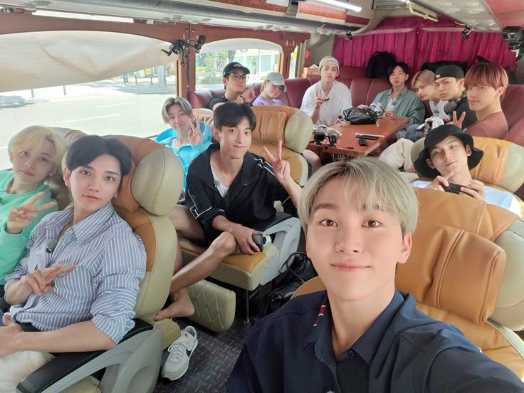 #2025MAMAVOTE #SEVENTEEN
어쩌면 매일 똑같은 일상 같지만서도 특별해 너와 함께면
"우리 세븐틴/캐럿들은 beautiful"