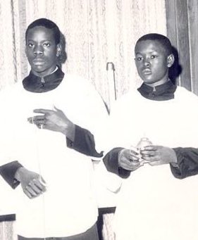 Sachinettiyil's tweet image. U.S. Supreme Court Justice Clarence Thomas, who is Catholic, served as an altar boy during his youth. He grew up in a devout Catholic family in Georgia and attended a seminary as a young man with the intention of becoming a priest.