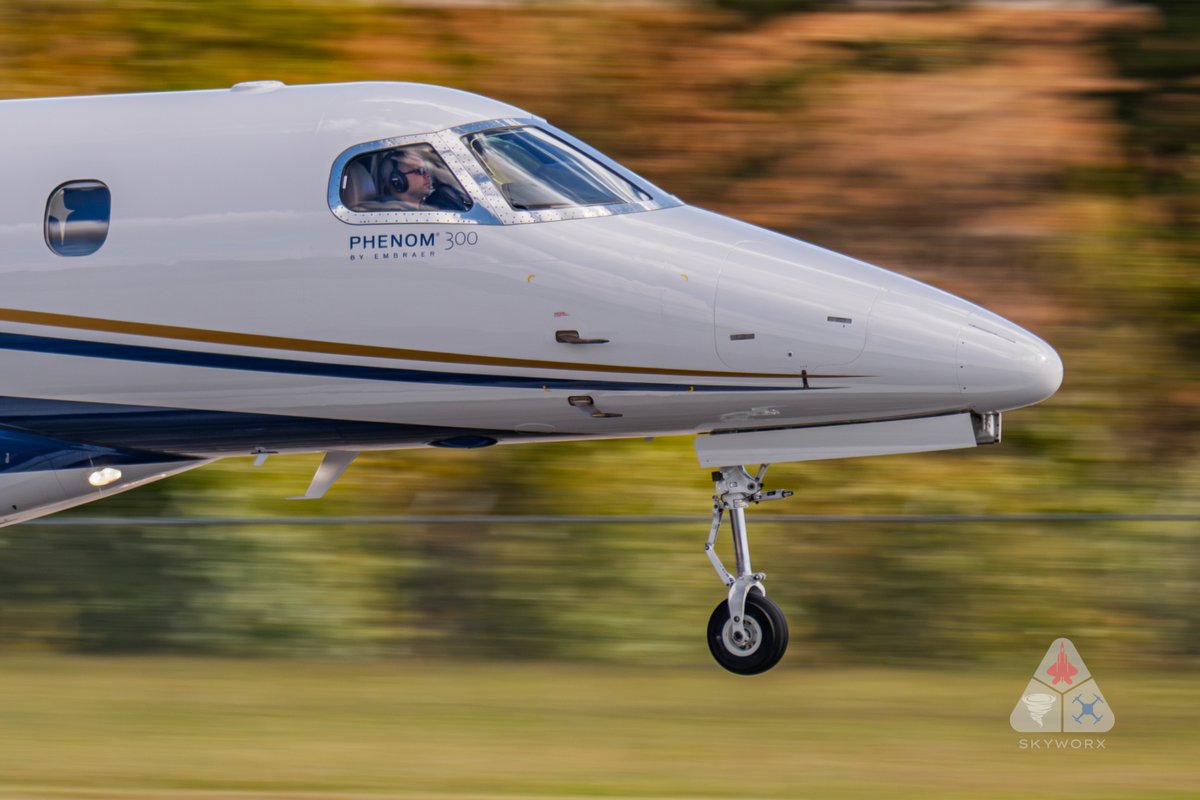 Skyworx_Media's tweet image. Went to KEVV today to get some reps in the windy conditions.  It was tough.  Mostly shot video but I also snagged a few pics to see where my panning skills were prior to the PCola Homecoming show.

#aviation #planespotter #avgeek #photography