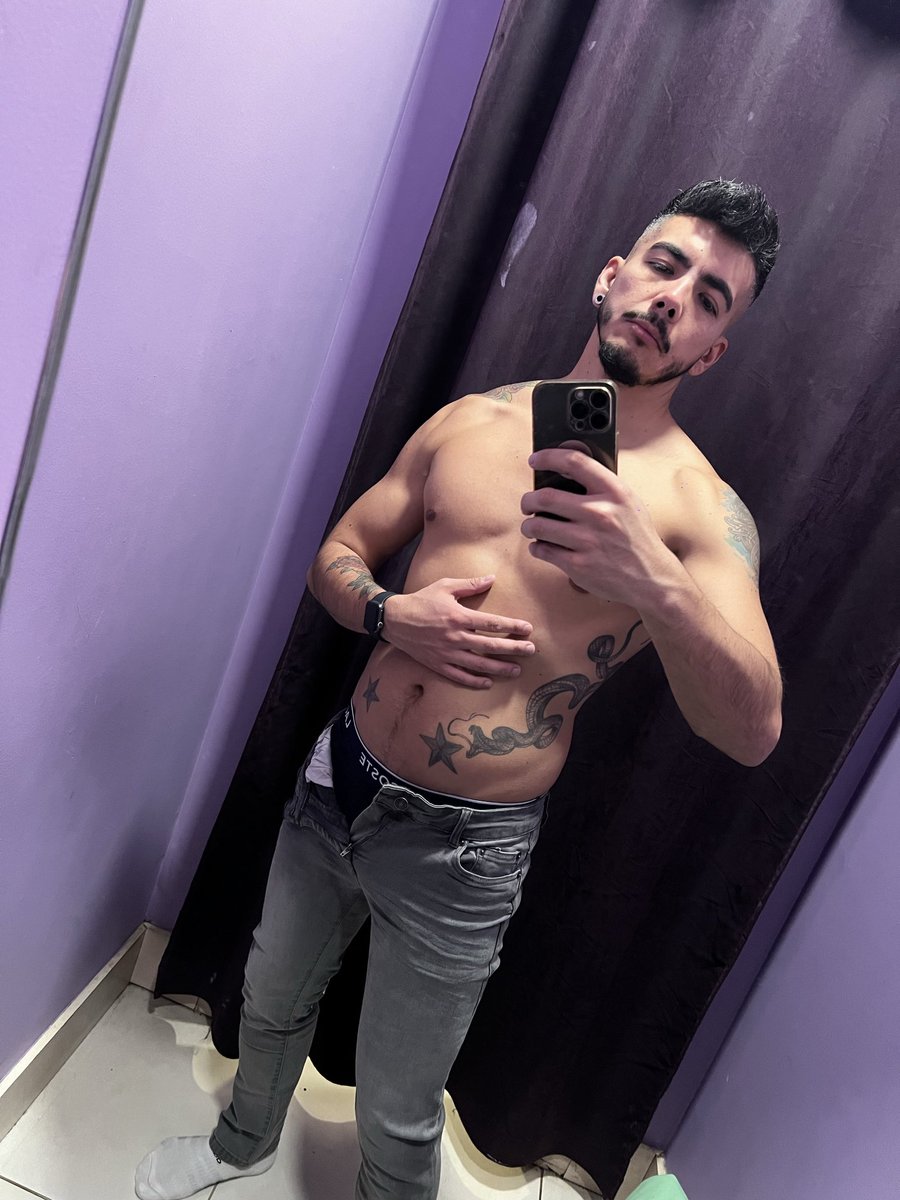Jano_Tor0's tweet photo. Tú y yo en el probador, piénsalo! 🥵 https://t.co/lZZR0vONBa