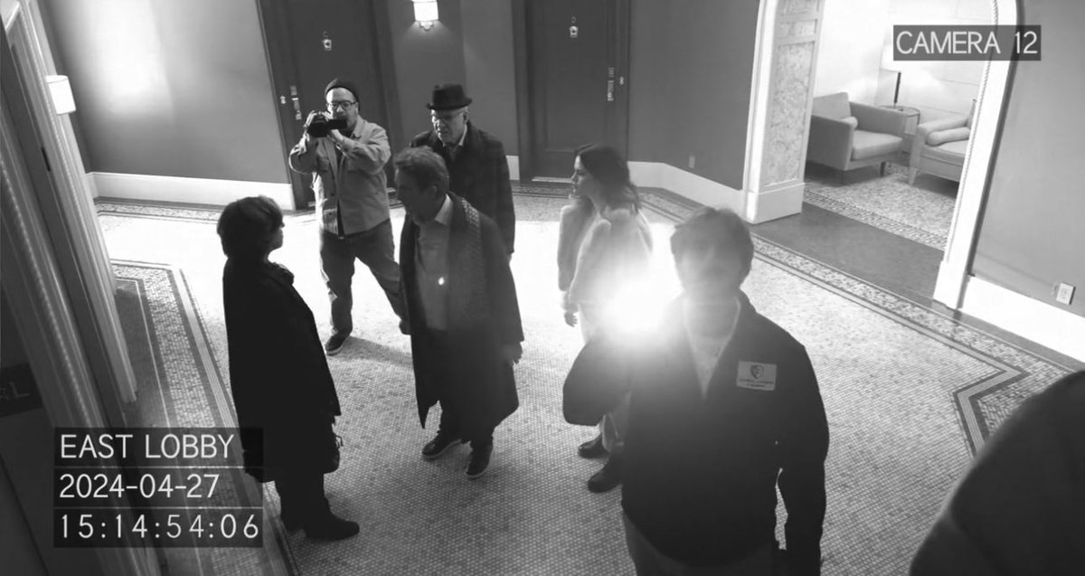 frankiebrgstein's tweet image. never not thinking about every unique pov episode that only murders in the building has given us…this show truly raises the bar every season. there is genuine love for the craft woven through each episode🤍 #omitb