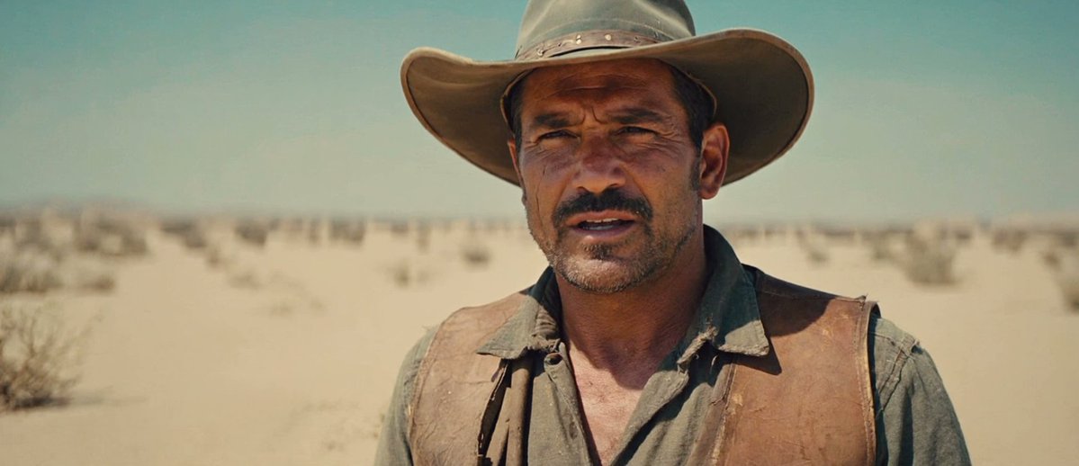 DantemanueleS's tweet image. Who needs a prompt enhancer cinematographically fine-tuned, with a built-in character sheet generator?
I basically built one that thinks like a film director on caffeine. 
I kinda made it in @runwayml Workflows