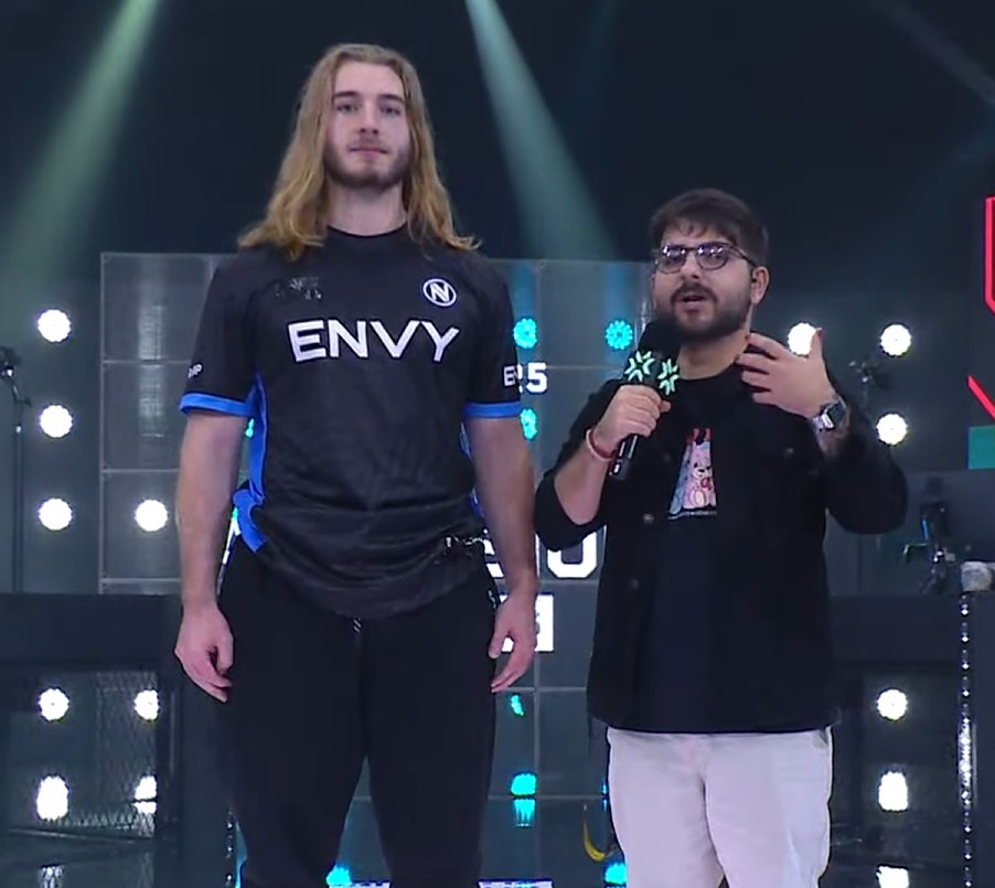 tixinhadois's tweet image. 🔨