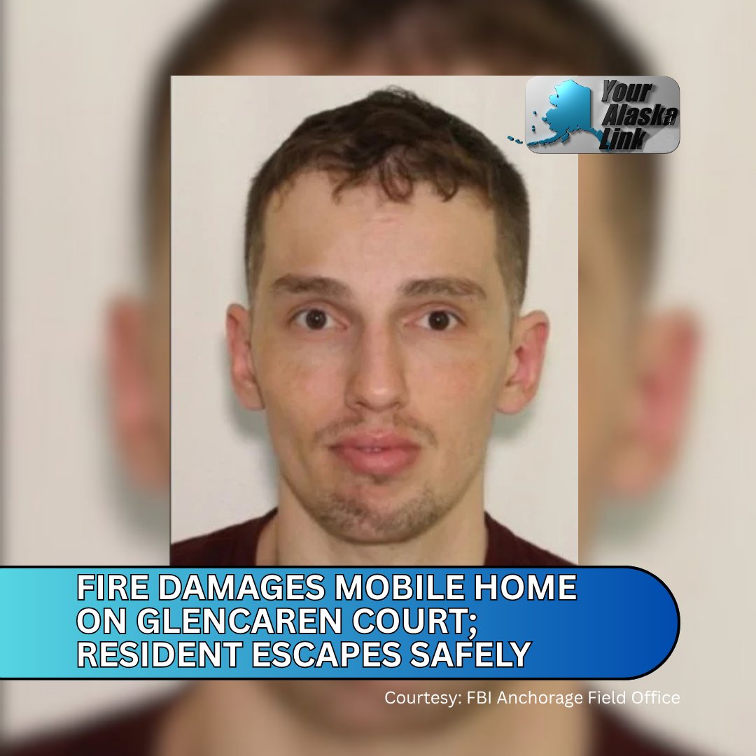 YourAlaskaLink's tweet image. FBI seeks help finding Kenneth Patrick Degroff in Anchorage for alleged drug distribution. Do not approach; report info.

#AnchorageFBI #WantedAlert #DrugDistribution

youralaskalink.com/news/crime/fbi…