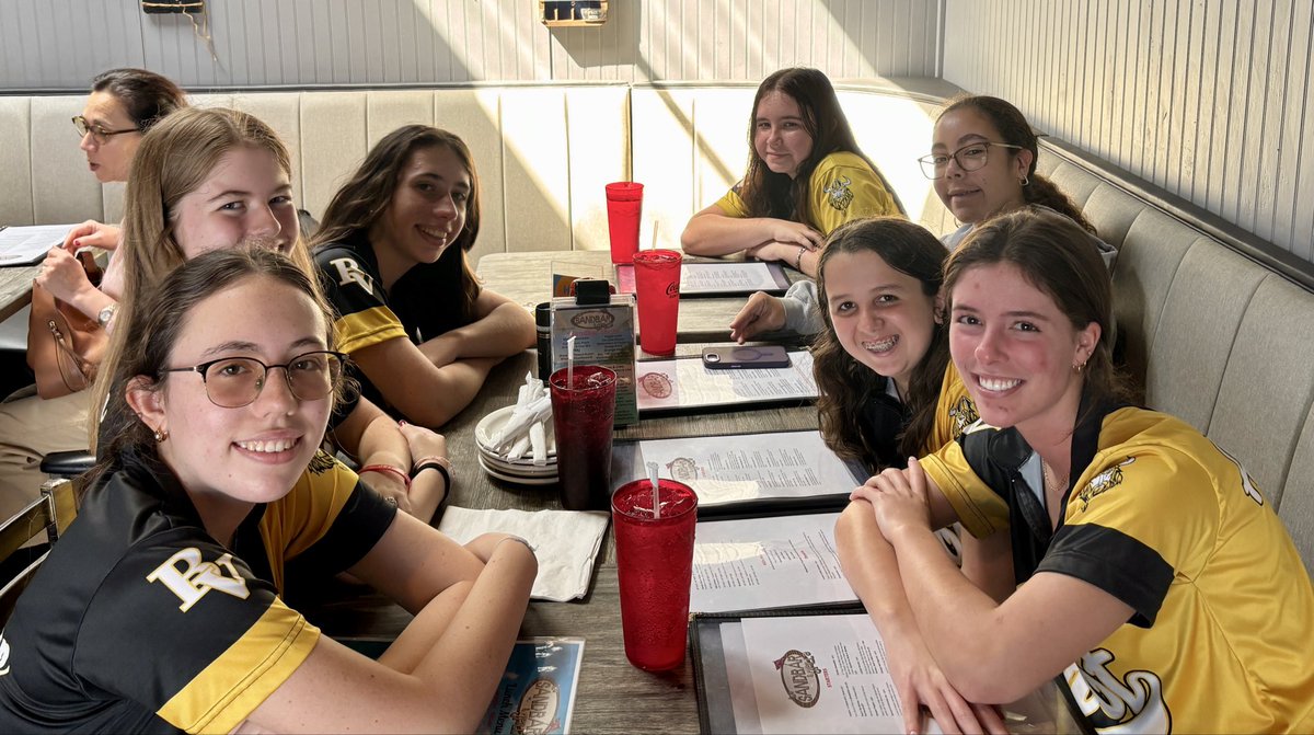 BVHSBowling's tweet photo. The girls season ended today but have a lot to look forward to! Many new bowlers will be returning. Mia Brooks and Annabelle Calvo led the Vikings with a 160 and a 156 respectively. https://t.co/q81CWbaW0a