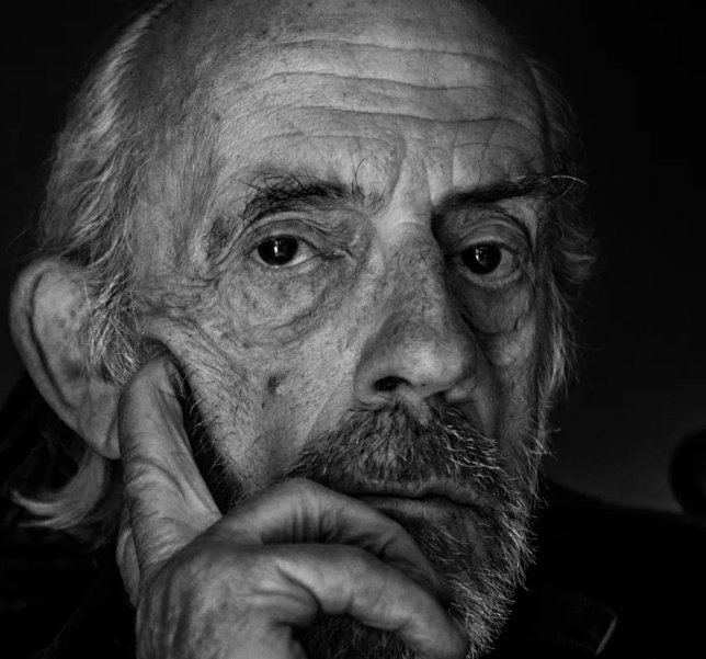 FunMovieTVFan's tweet image. On his birthday, what was your introduction to Christopher Lloyd?

(October 22, 1938)