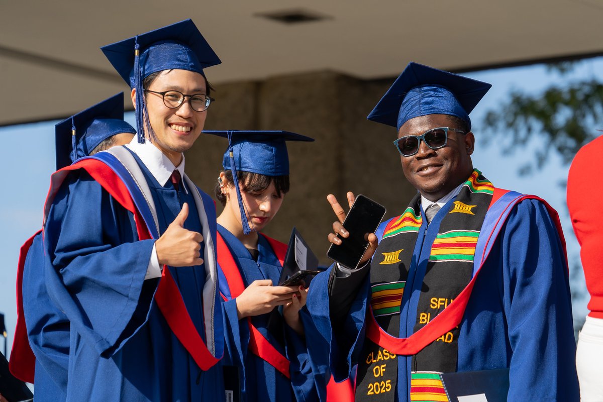 Convocation was a dream 🥰 Relive the big day by checking out our Fall 2025 Convocation photo album now up on the FASS Flickr account 📸 Congratulations again to all of our FASS grads! We are so proud of you! ❤️ #mySFUgrad

sfu.ca/fass/news/2025…