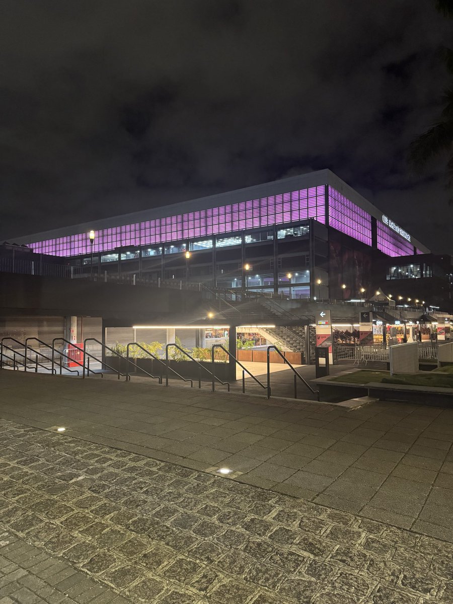 FernandoCapTof's tweet image. #OutubroRosa , A prevenção e a Informação salvam vidas. 

@AthleticoPR 
@arenadabaixada 
#estadiojoaquimamericoguimaraes